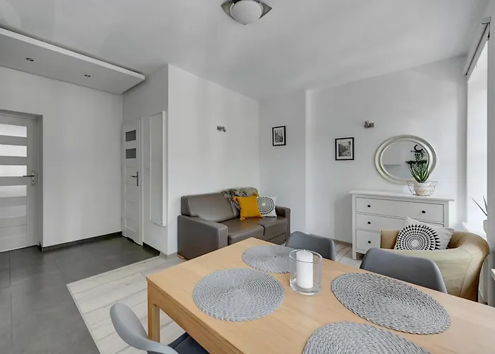 Staywin Old Town Apartment