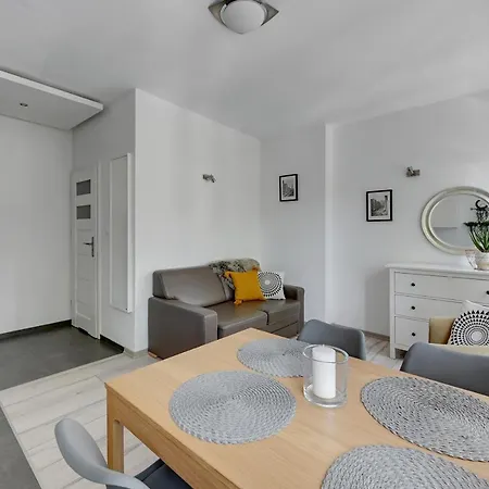 Staywin Old Town Apartment